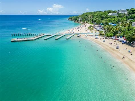 Rompeolas / Muelle Viejo beach in Aguadilla, Puerto Rico - scenic coastal view