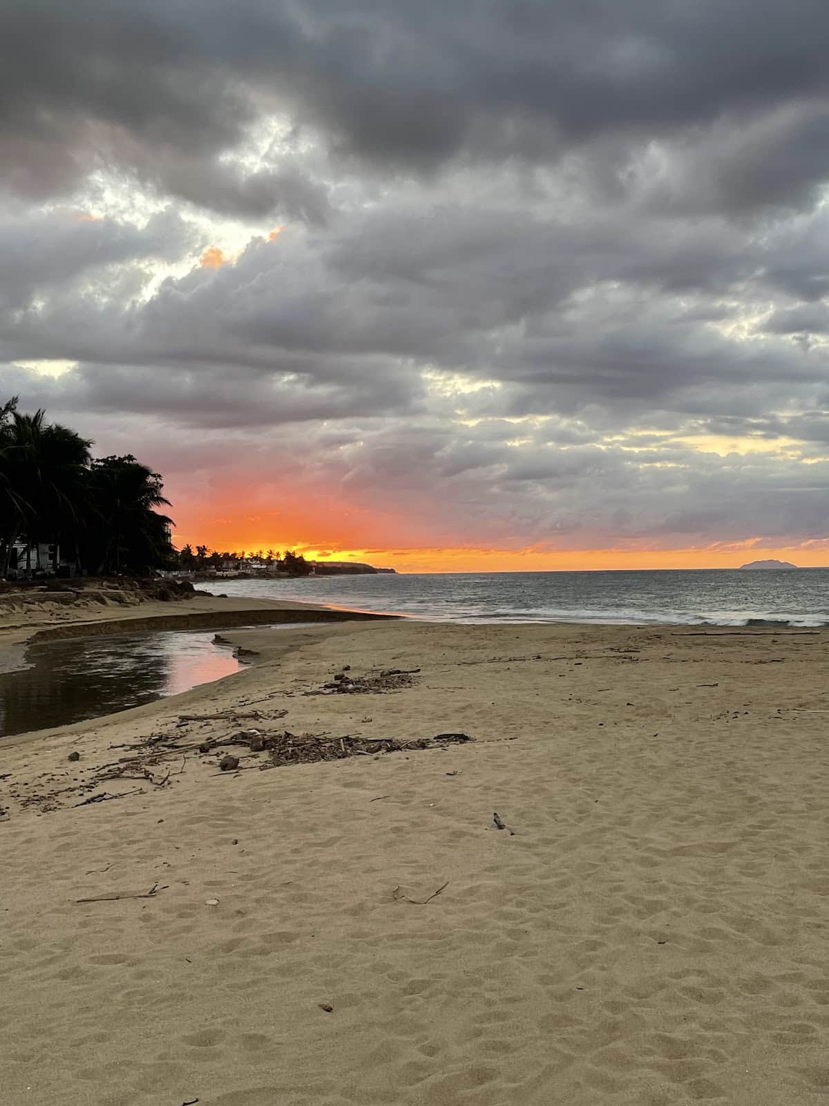 Pico de Piedra beach in Aguada, Puerto Rico - Family Friendly, Scenic