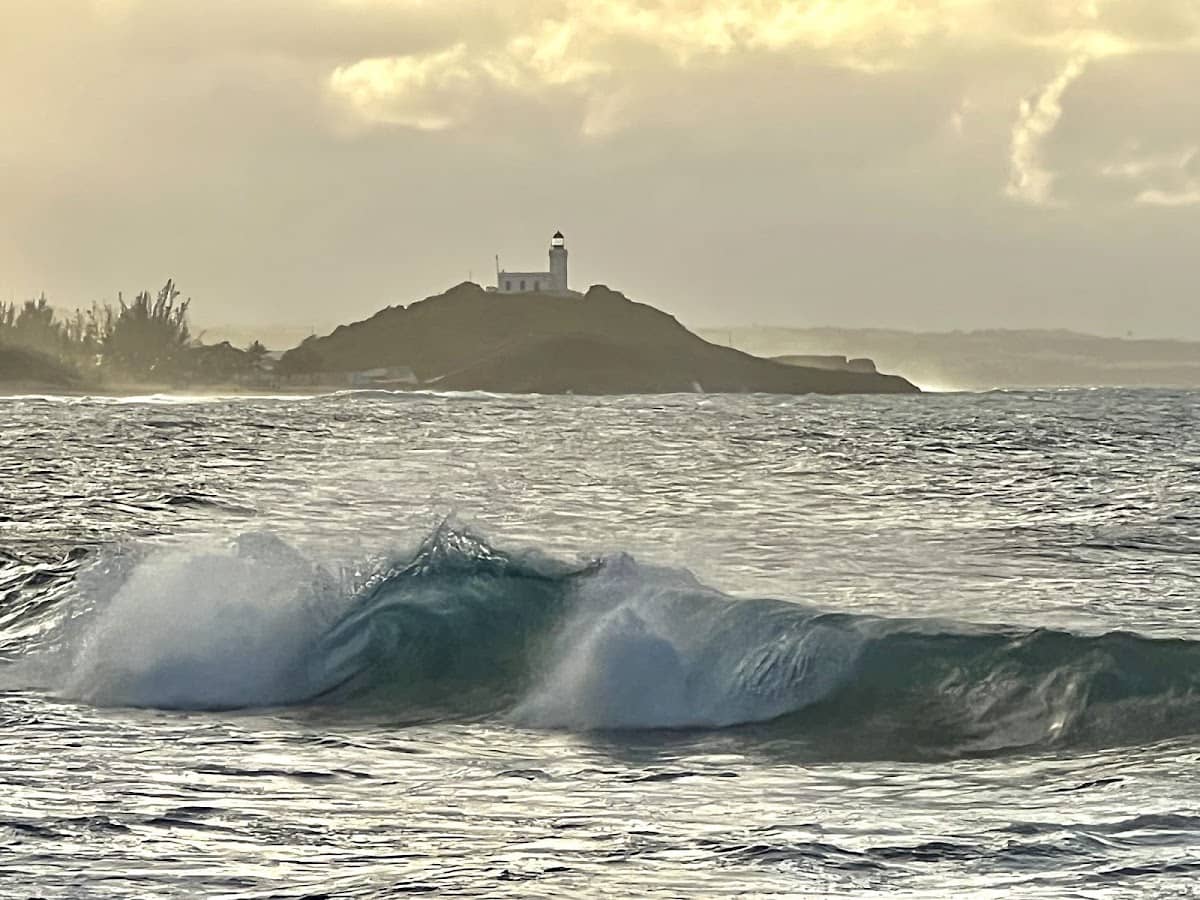 Poza de los Pájaros beach in Arecibo, Puerto Rico - scenic coastal view